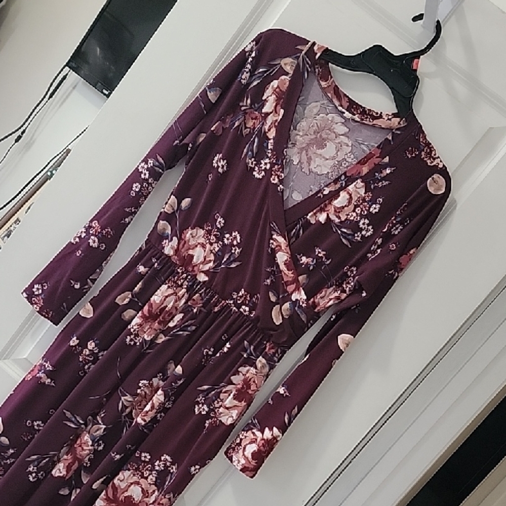 Floral Maxi Dress in Burgundy